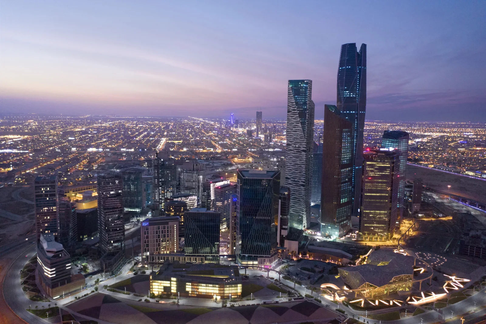 أبراج الرياض عند الغروب